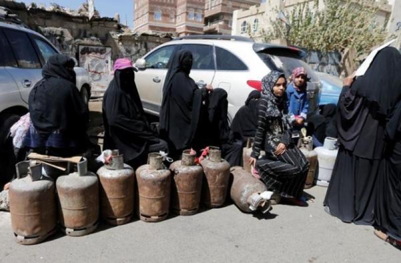 جماعة الحوثي تفرض جرعة سعرية جديدة وقاتلة على المواطنين في أسعار أسطوانات الغاز المنزلي (الأسعار)