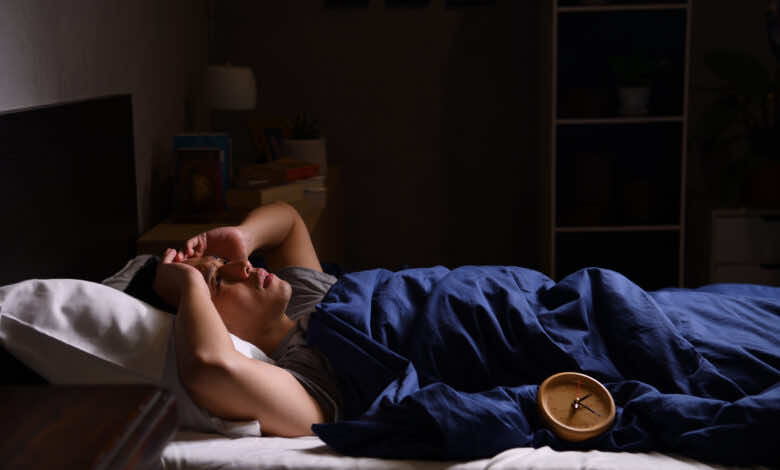 لماذا تتعرق كثيراً أثناء النوم؟ .. 6 أسباب وراء هذه الظاهرة المزعجة