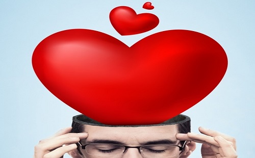 كيف يؤثر الوقوع في الحب على الدماغ؟