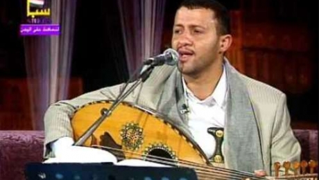 شبكة بويمن الإخبارية الحوثيون يختطفون الفنان حمود السمة من منزله بصنعاء لن تصدق ماهو السبب فيديو شبكة بويمن الإخبارية