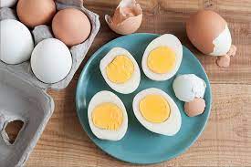 ماذا يحدث لجسمك عند تناول بيضة واحدة يوميا؟الدكتور السعودي "الشهري" يجيب