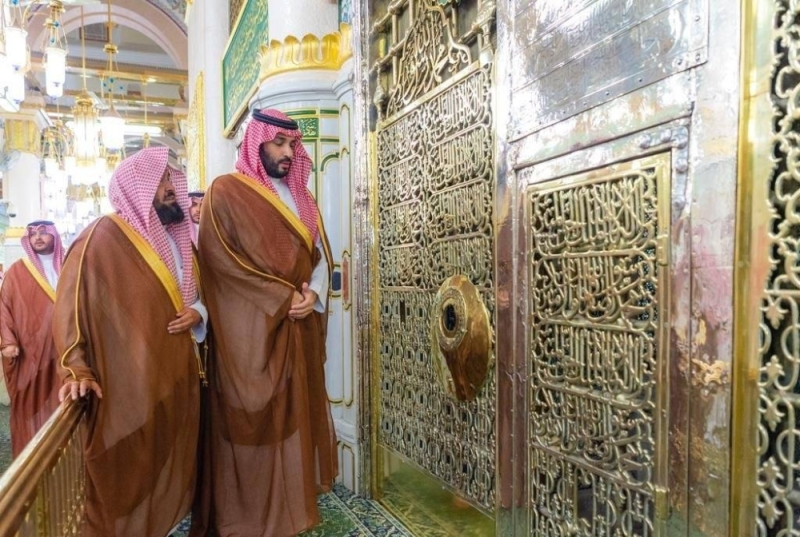 بن سلمان في المسجد النبوي