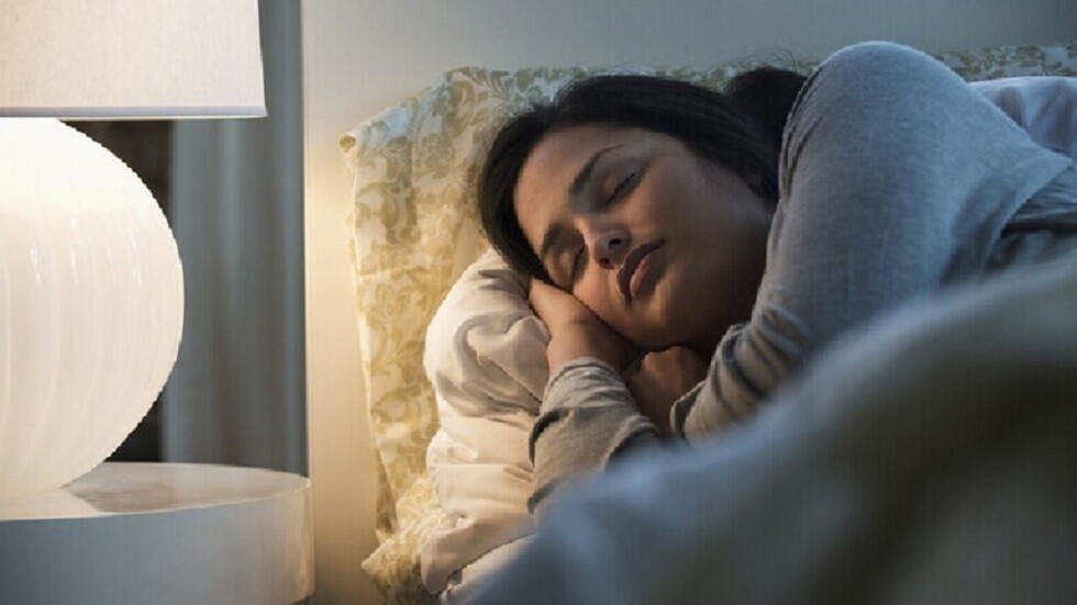 ما هي وضعيات الرأس الأكثر ضررا أثناء النوم؟