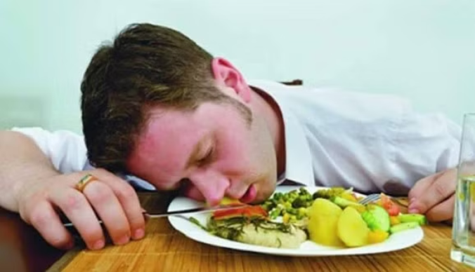 احذر النوم مباشرة بعد الإفطار.. 5 سلوكيات مدمرة للصحة تجنّبها في رمضان
